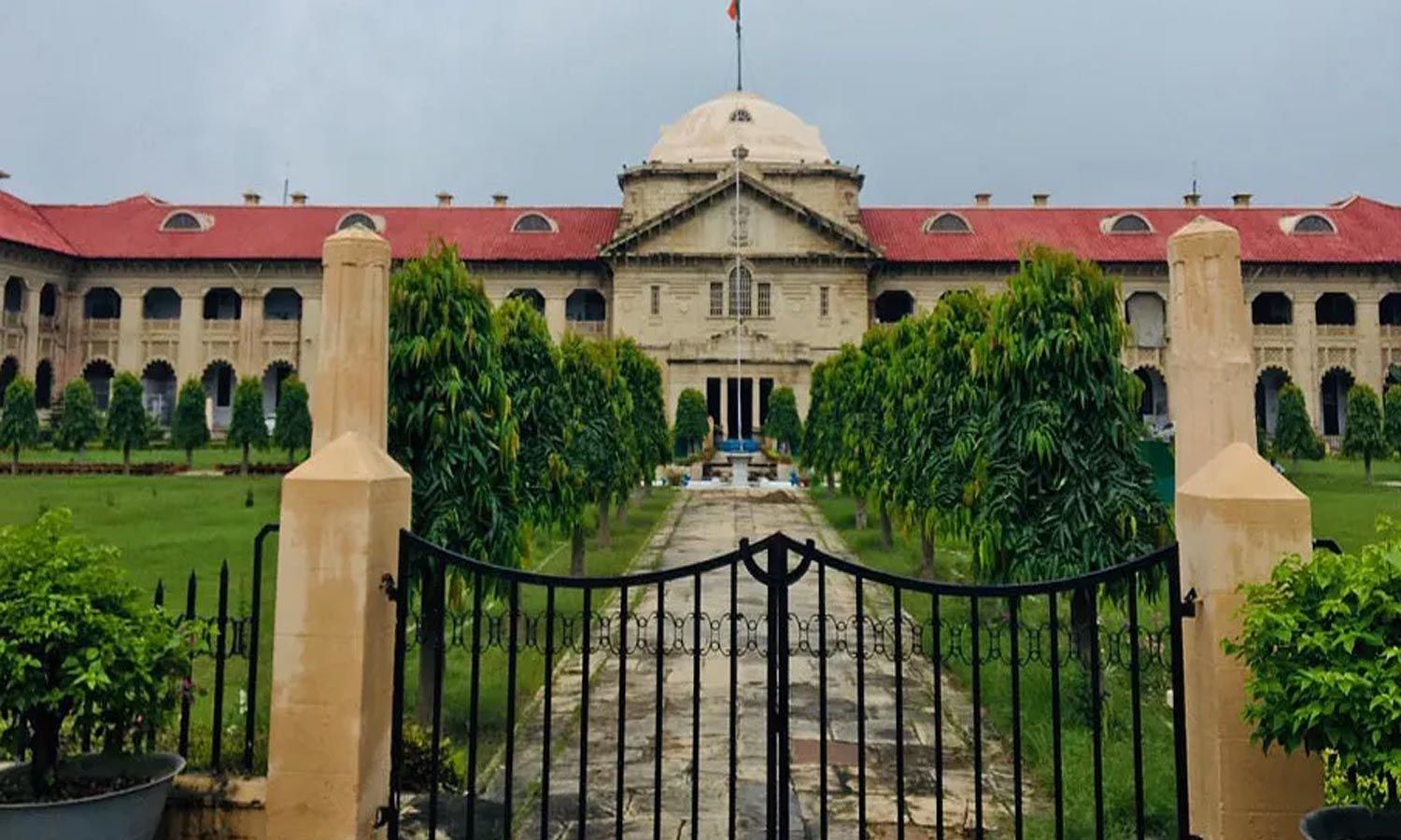 Allahabad High Court Seeks UP Government #39 s Explainantion On Closing Of